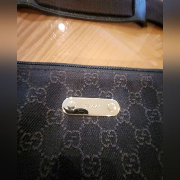 Gucci Black Monogram Messenger Bag - Picture 4 of 16